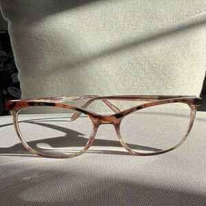Vera Wang eyeglass’s